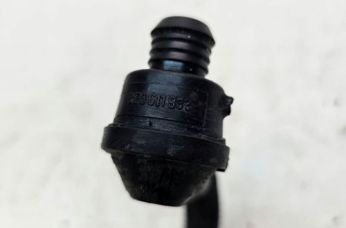 PRZEWÓD RURKA SERWA AUDI A4 B6 B7 8E0611933