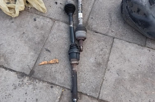 renault laguna iii 1.5dci polos polosia poloska prawa dluga 8200676172