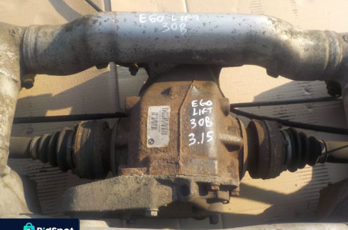 BMW E60 3.0 B BELKA MOST DYFER 7563457