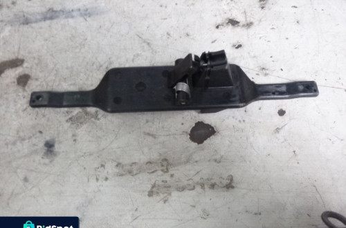 ML W164 KLAMKA WEWNETRZNA RYGIEL KLAPY A1647600108