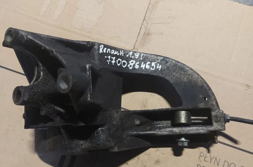 Wspornik silnika Renault Scenic Megane I 1.9d 7700864654
