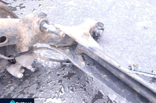 BELKA ZAWIESZENIA TYŁ TOYOTA COROLLA VERSO I E12