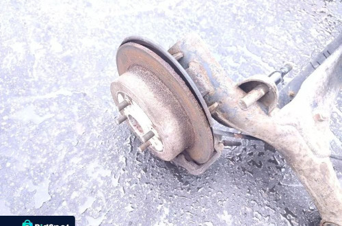 BELKA ZAWIESZENIA TYŁ TOYOTA COROLLA VERSO I E12
