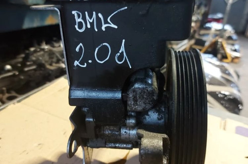 Pompa wspomagania BMW E60 2.0D 7693974101