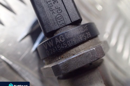 VW AUDI SEAT SKODA LISTWA WTRYSKOWA 04E133320D WTRYSKI RADOM