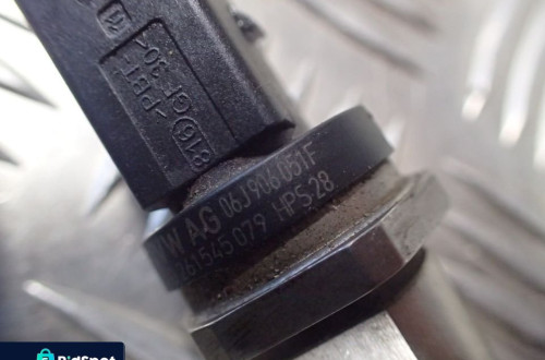 VW AUDI SEAT SKODA LISTWA WTRYSKOWA 04E133320D WTRYSKI RADOM