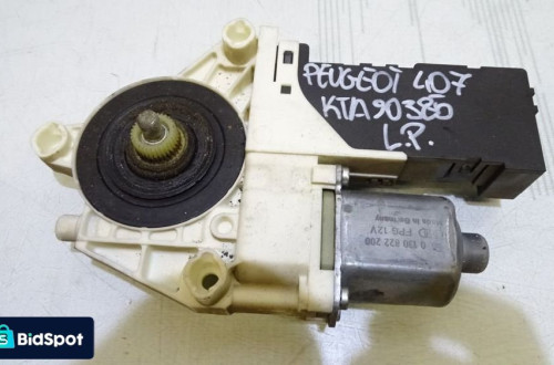 SILNICZEK SZYB LEWY PRZÓD PEUGEOT 407 1.6HDI 1137328124