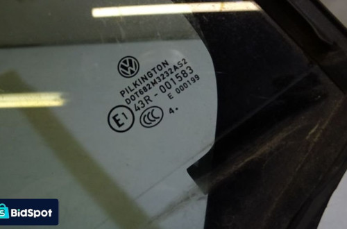 SZYBA TRÓJKĄTNA LEWA TYLNA VOLKSWAGEN GOLF VII 1.6TDI