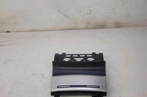 POPIELNICZKA PRZÓD AUDI A3 8P LIFT 8P0857951
