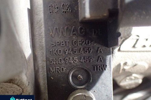 AUDI S3 ZBIORNICZEK PŁYNU HAMULCOWEGO 5Q2611301H RADOM