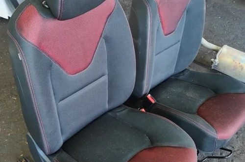 RENAULT CLIO IV 12r- FOTEL PRAWY PRZÓD PASAŻER