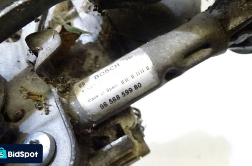 SILNICZEK WYCIERACZEK PRZÓD LEWY PEUGEOT 407 1.6HDI 0390241721