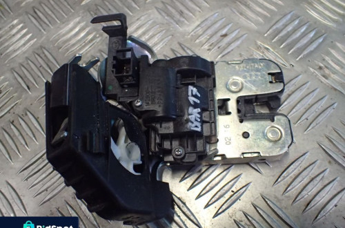 ZAMEK TYLNEJ KLAPY AUDI SEAT SKODA 8R0827505A RADOM
