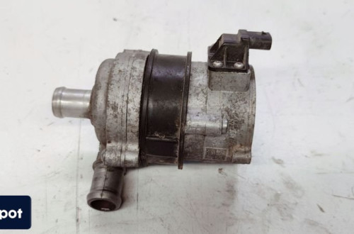 POMPA OBIEGU WODY ZAWÓR AUDI A4 A5 Q7 4M0965567A