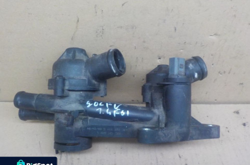 VOLKSWAGEN GOLF V 1.4 FSI OBUDOWA TERMOSTATU 03C121026G