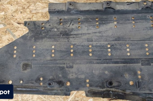 OSŁONA PODWOZIA PRAWA AUDI A4 B6 B7 8E0825208B