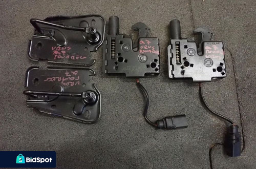 Zamek maski VW TOUAREG AUDI Q7 LAMBORGINI URUS 4M0823509B