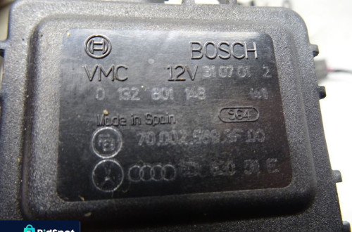 VW PASSAT B5 LIFT SILNICZEK NAGRZEWNICY 8D1820511B