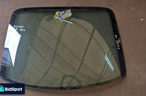 SZYBA TYLNA FORD ESCORT 95- HB