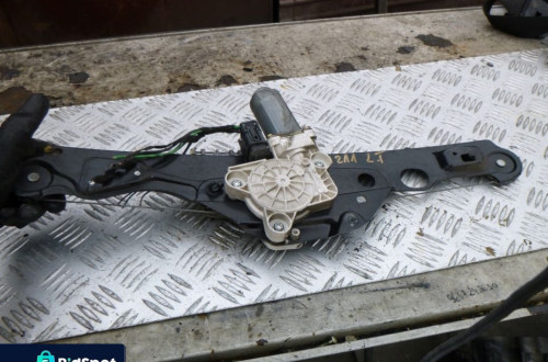 MERCEDES W211 PODNOSNIK MECHANIZM SZYB LEWY TYL