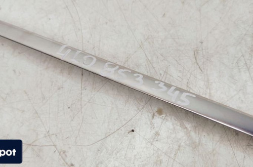 LISTWA SZYBY CHROM LEWY TYŁ AUDI Q7 4L0853345