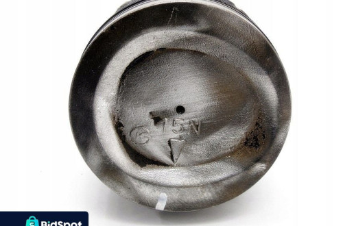 Tłok Korbowód 1.5 8V Lantra Pony Coupe Colt