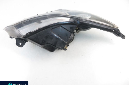 LAMPA PRAWA PRZEDNIA CHEVROLET CRUZE J300
