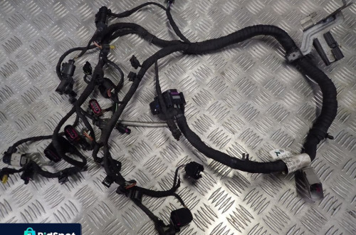 Wiązka elektryczna silnika VW Golf 1,4 TSI 04E972627T RADOM