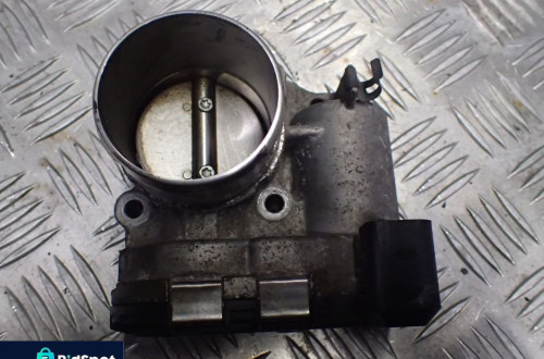 FORD FOCUS MK3 11 R 1.6 16V PRZEPUSTNICA 028750534 RADOM