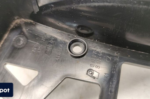 TUNEL ŚRODKOWY DEKOR AUDI Q7 4L 4L0864261 ŁUSKA