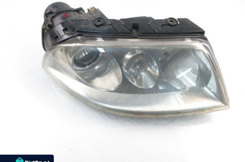 LAMPA PRAWA PRZEDNIA VW PASSAT B5 FL