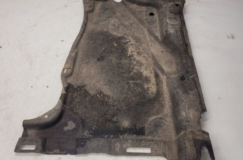 OSŁONA PODWOZIA LEWY TYŁ AUDI A6 C7 4G0825215E