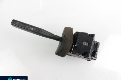 PRZEŁĄCZNIK KIERUNKOWSKAZÓW CITROEN C15