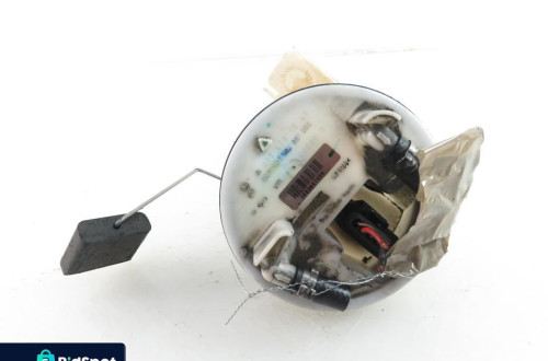 PŁYWAK MERCEDES W211 3.2 CDI  1582881000