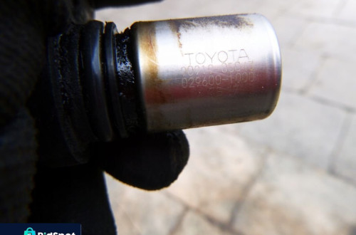 YARIS 1.3 VVT-I CZUJNIK POŁOŻENIA WAŁU 90919-05043