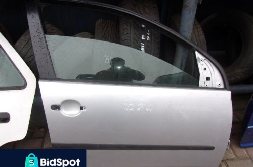 ZAWIAS DOLNY DRZWI VW GOLF 5 HB PRAWY PRZÓD