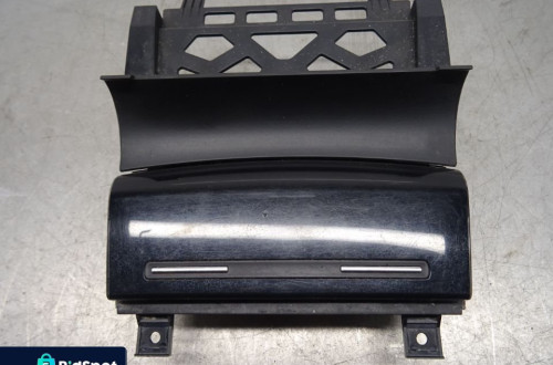AUDI A3 8P LIFT 08-13 HB 5D 2.0TFSI POPIELNICZKA 8P0857951