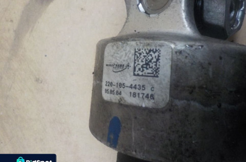 BMW M5 E60  PRZEGUB WAŁU KOLUMNY KIEROWNICZEJ 2201054435