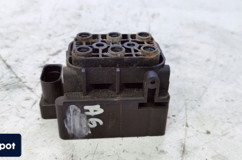 ROZDZIELACZ PNEUMATYKI AUDI A6 C6 4F0616013