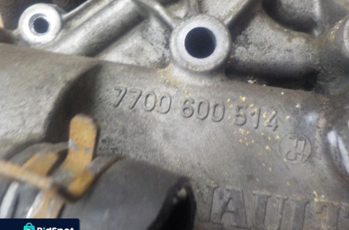 RENAULT MEGANE I 1.6 OBUDOWA TERMOSTATU 7700600514