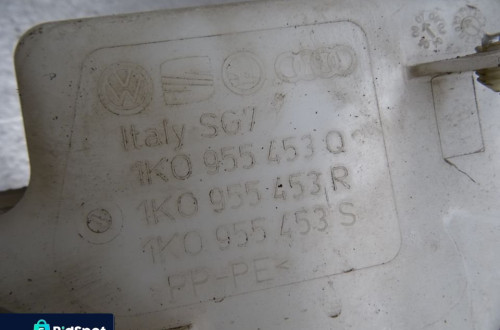 AUDI A3 8P LIFT 08-13 HB 5D 2.0TFSI ZBIORNICZEK SPRYSKIWACZY POMPKI XENON 1K0955453R