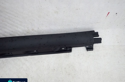 VOLVO C30 LIFT 09-12 PRÓG PRAWY LISTWA PROGOWA