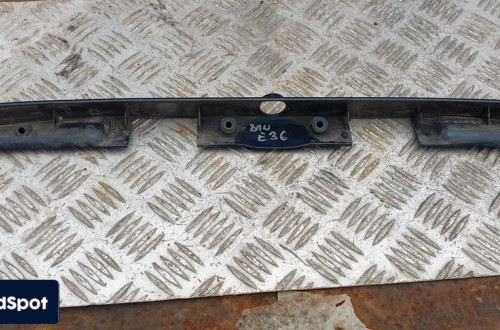 BMW E36 COMPACT BLENDA LISTWA KLAPY BAGAZNIKA 1977253