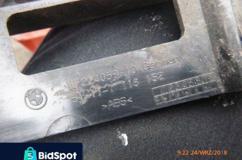 BMW 1 E87 HALOGEN OSLONA PRZEDNI PRAWY 6924656