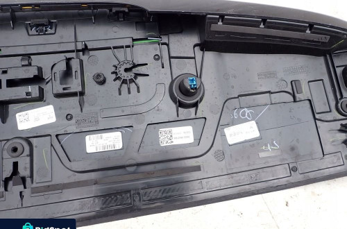 MERCEDES W247 BLENDA KLAPY LOTKA A2477900688