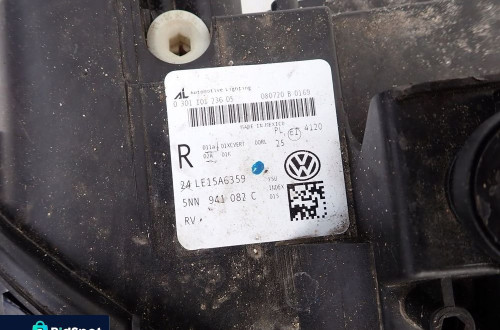 VW TIGUAN II ALLSPACE 15-20 LAMPA PRZÓD PRAWA