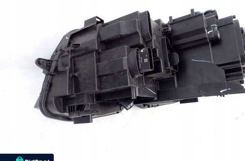 VW TIGUAN II ALLSPACE 15-20 LAMPA PRZÓD PRAWA
