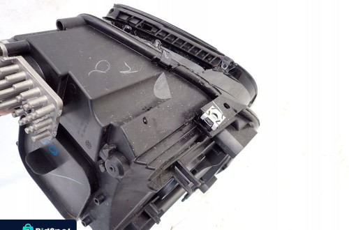VW TIGUAN II ALLSPACE 15-20 LAMPA PRZÓD PRAWA