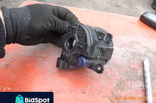 RENAULT HALOGEN PRZOD 89208441