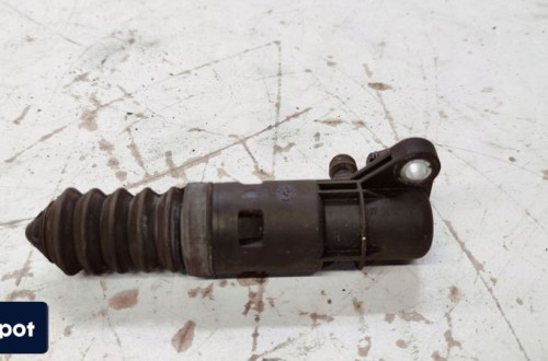 POMPKA POMPA SPRZĘGŁA AUDI A4 B6 B7 8E0721257Q